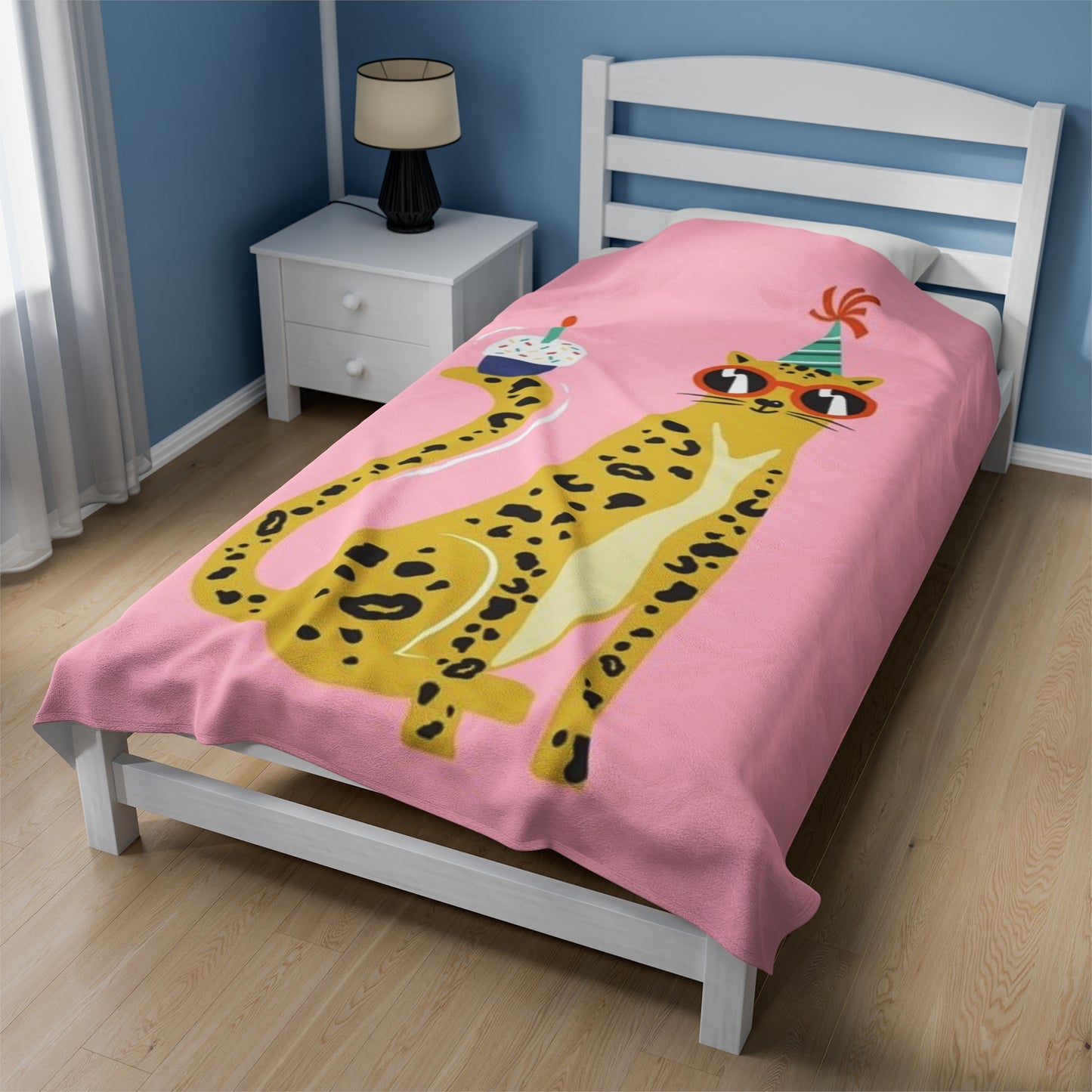 Lioness Velveteen Plush Blanket